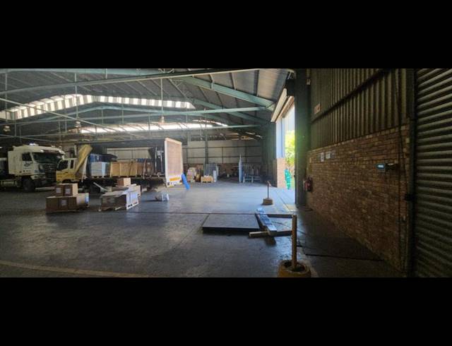INDUSTRIAL PROPERTY TO RENT IN CLAYVILLE